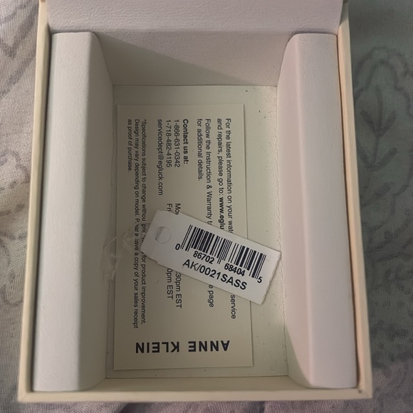 Anne Klein gold tone watch ⌚️ - Picture 5 of 5